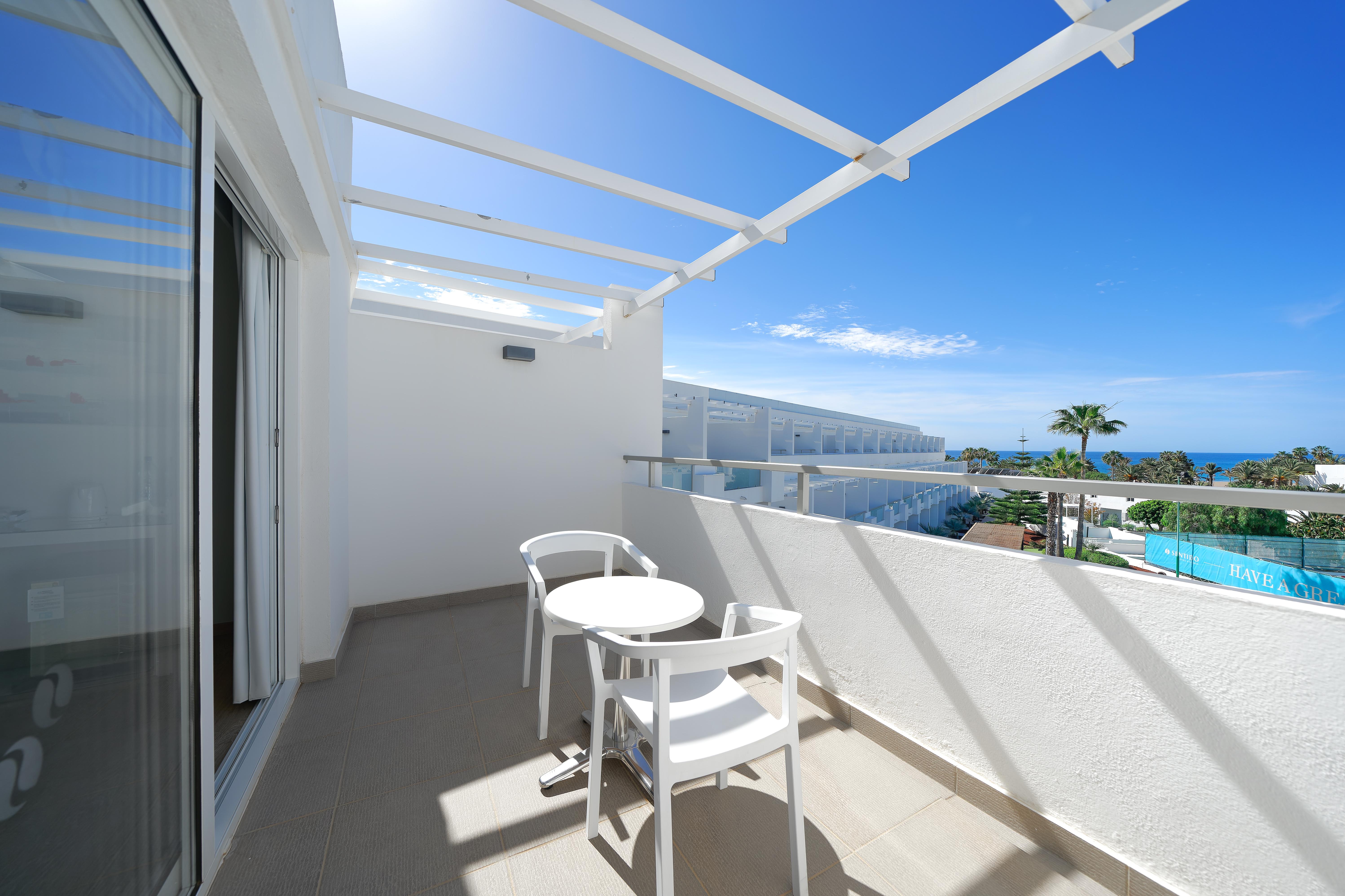 Aequora Lanzarote Suites Puerto del Carmen  Esterno foto