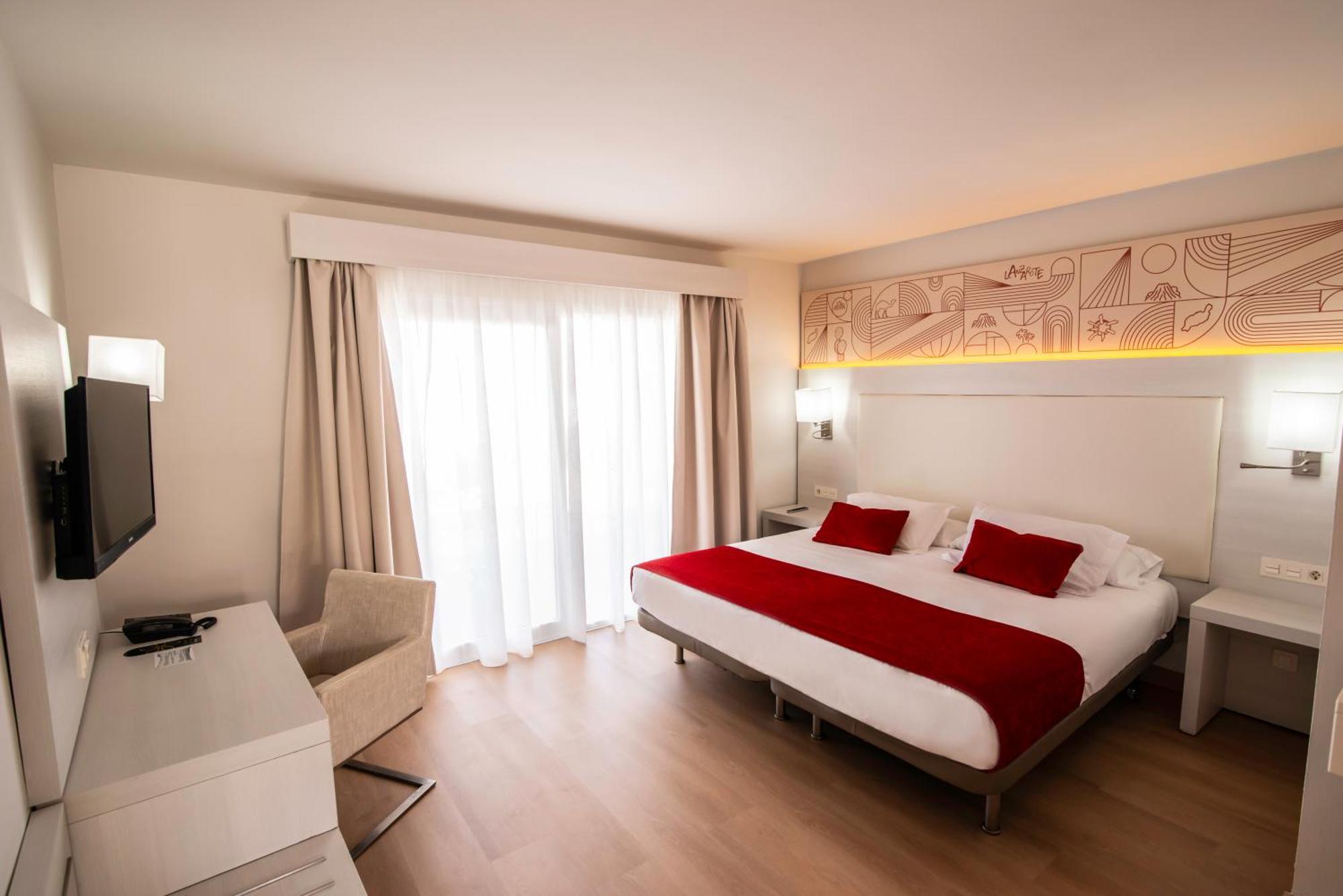 Aequora Lanzarote Suites Puerto del Carmen  Esterno foto