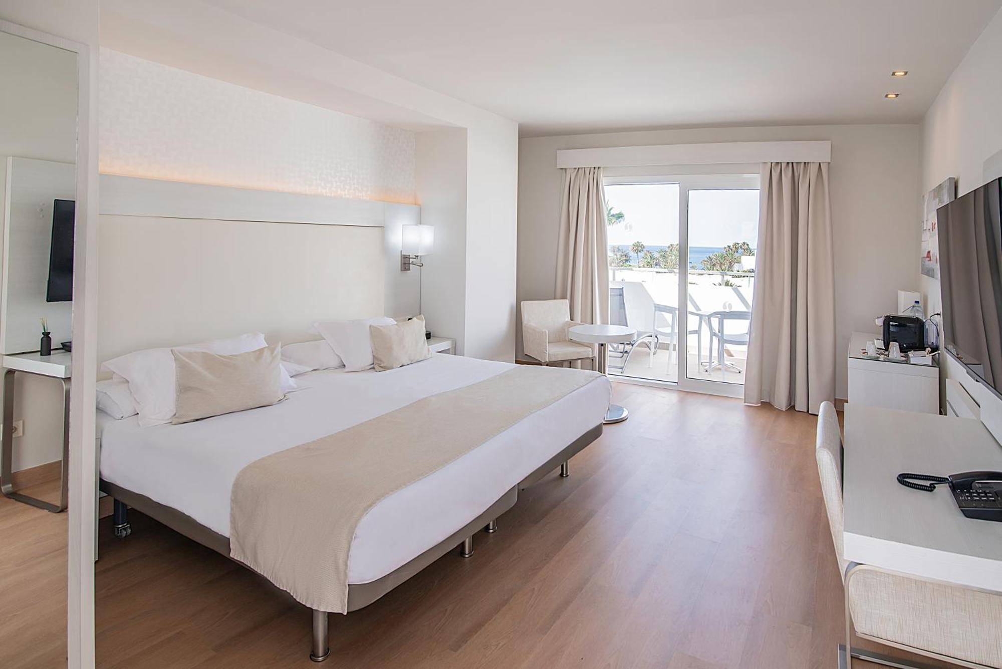Aequora Lanzarote Suites Puerto del Carmen  Esterno foto