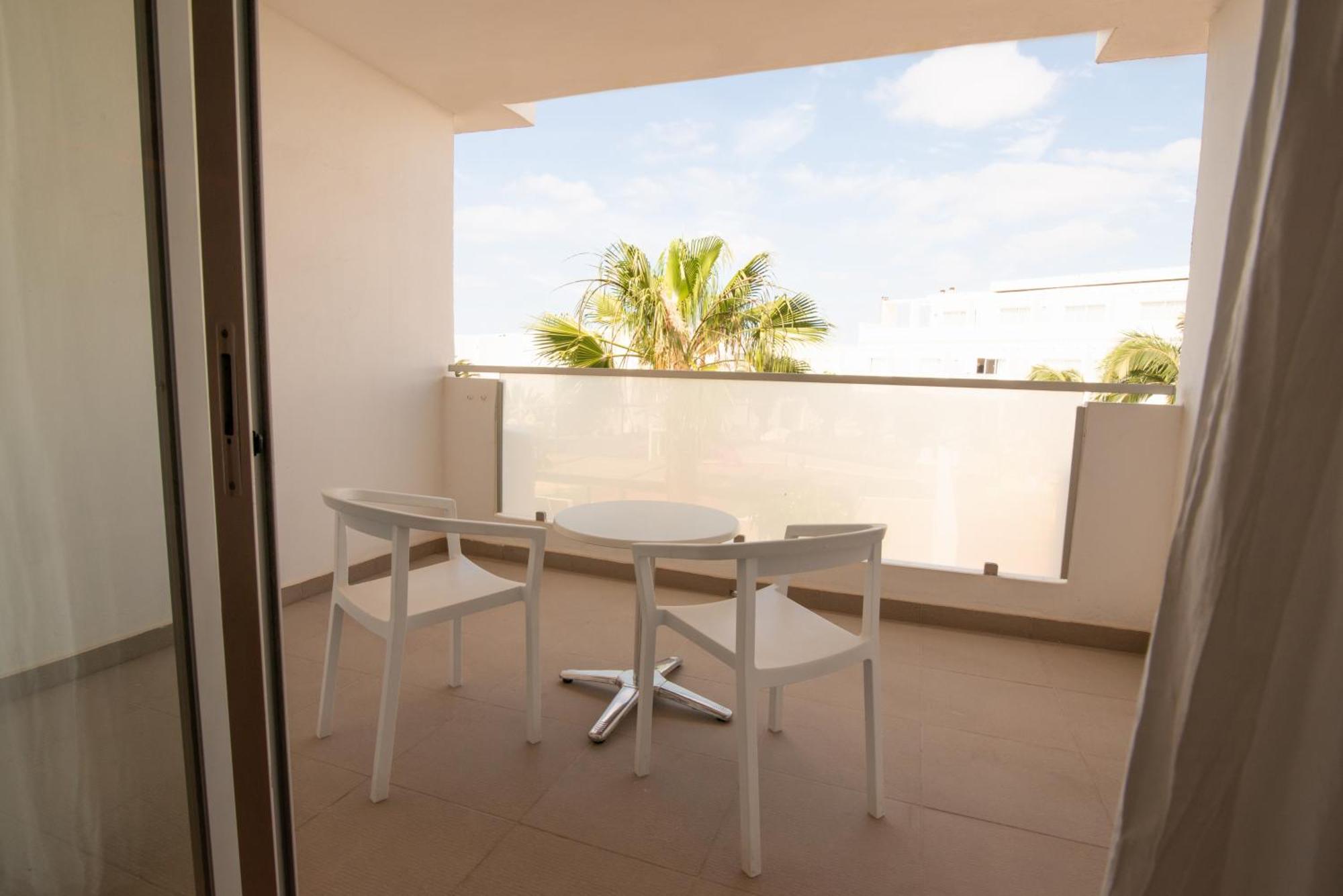 Aequora Lanzarote Suites Puerto del Carmen  Esterno foto