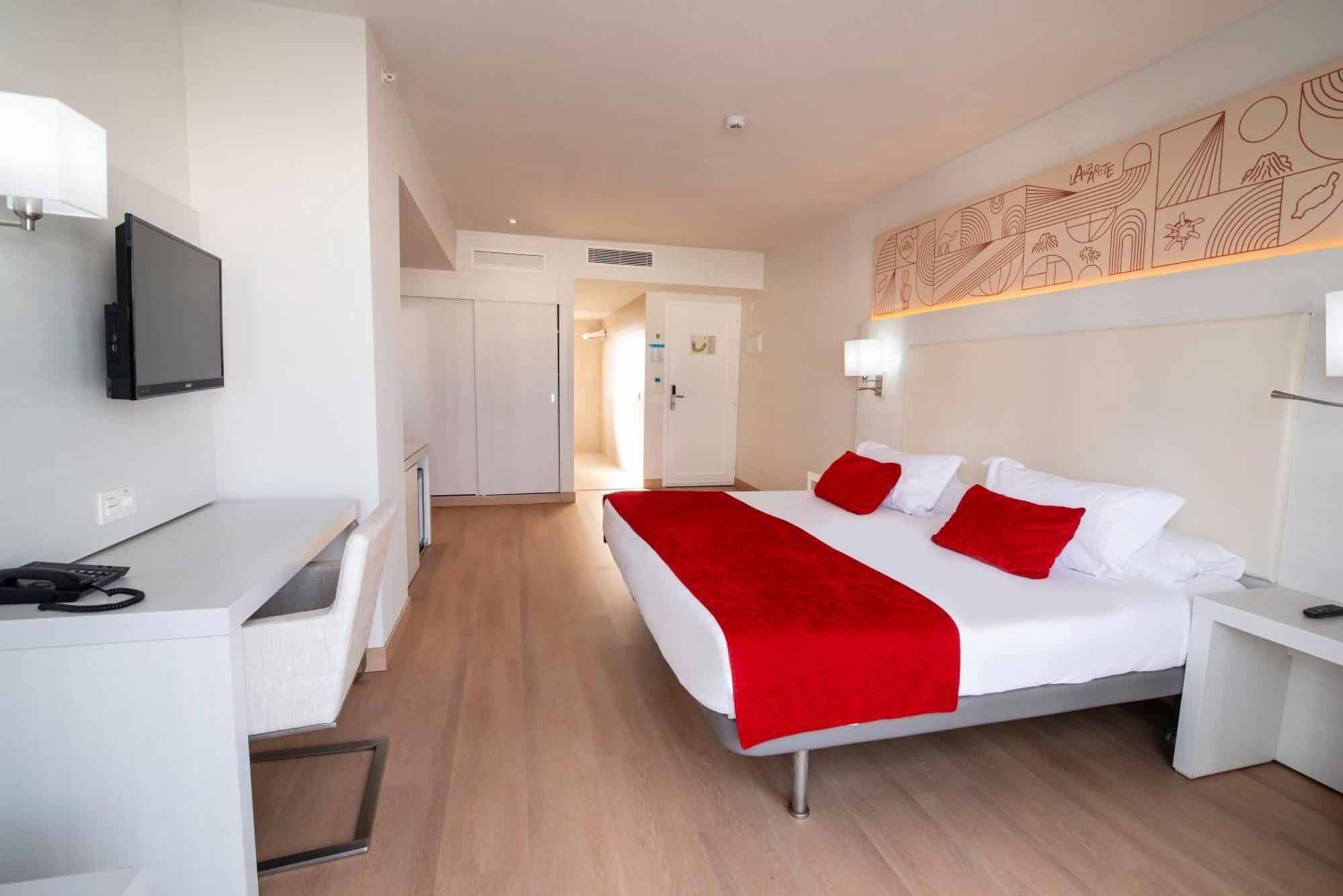 Aequora Lanzarote Suites Puerto del Carmen  Esterno foto