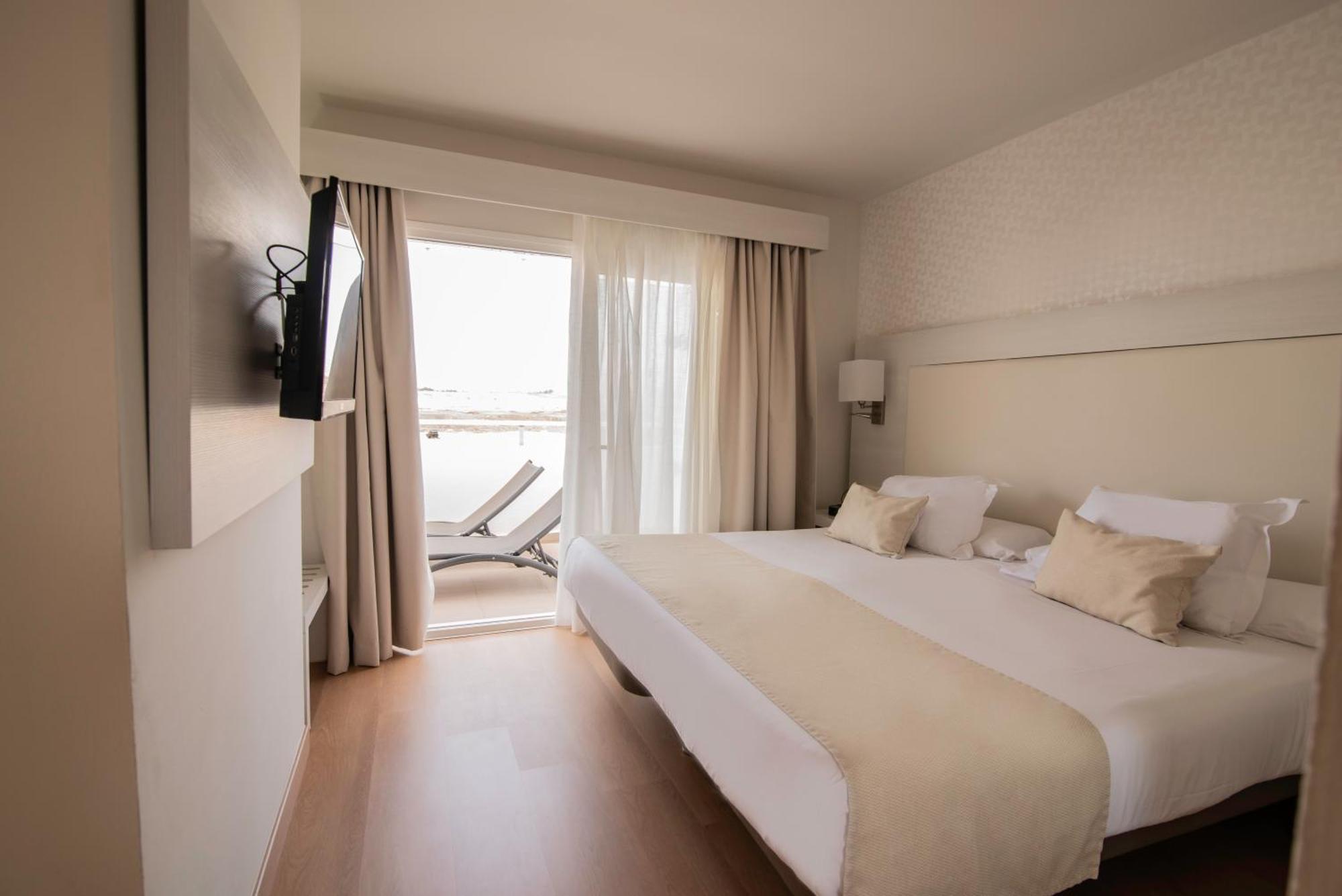 Aequora Lanzarote Suites Puerto del Carmen  Esterno foto