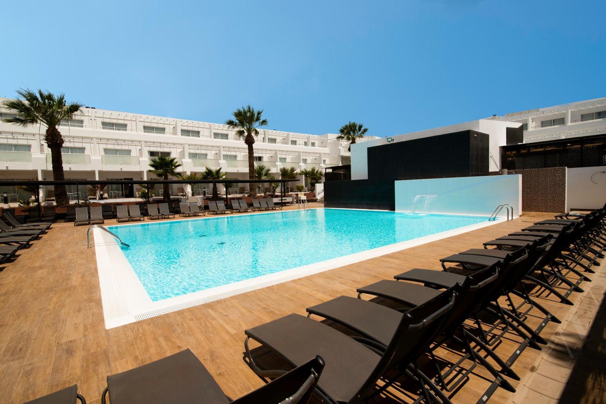 Aequora Lanzarote Suites Puerto del Carmen  Esterno foto